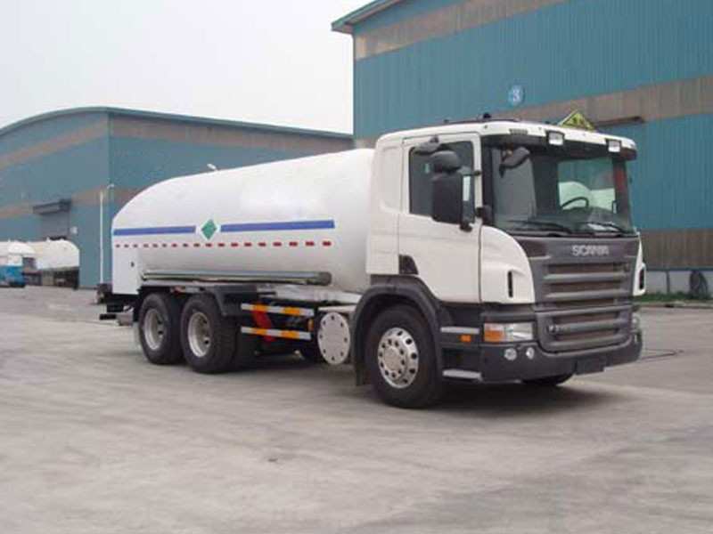 cryogenic liquid lorry tanker